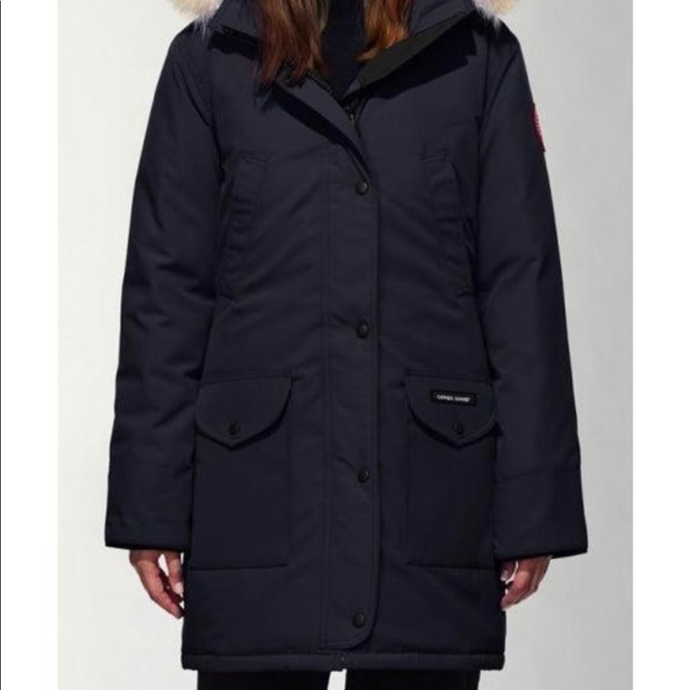 NWT Navy Trillium Parka Canada Goose (L)